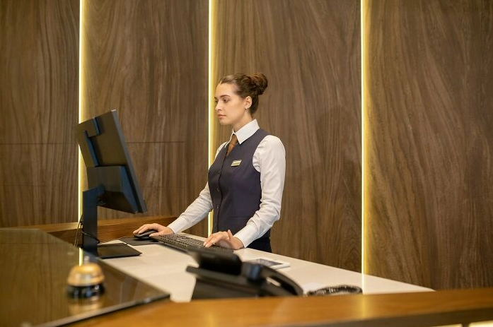 2025 Red Flag Guide: 10 Real Stories of “Worst Partner of the Year” - #3 Is Infuriating